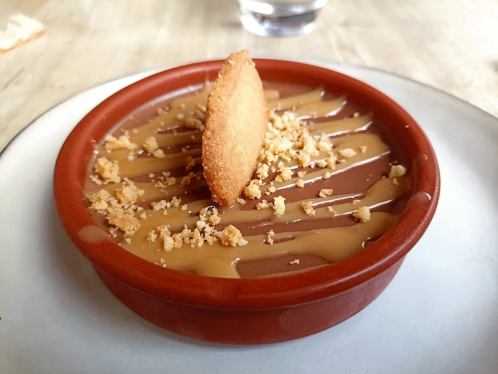 Crème Au Chocolat Et Son Biscuit Breton